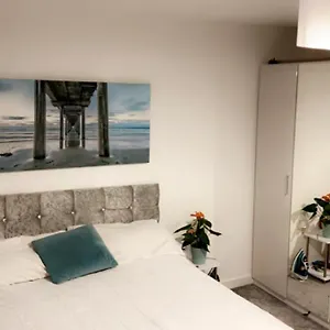 Homestay Doug Manor Gloucester