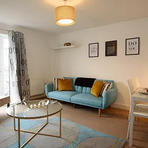 Apartment K Suites - Longhorn Avenue Gloucester