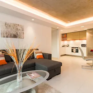Apartment Royal Style - 5 Mins Walk To Excel London
